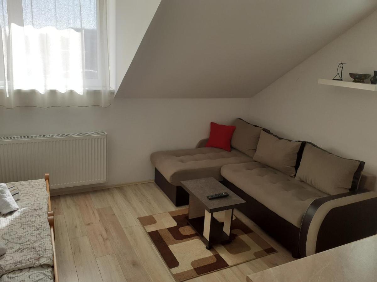 Nadja Lägenhet Novi Sad Exteriör bild