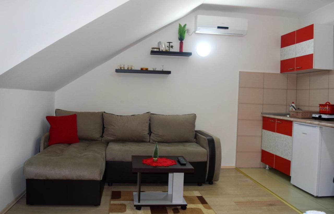 Nadja Lägenhet Novi Sad Exteriör bild